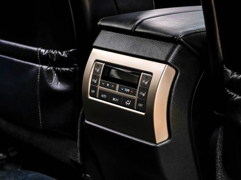 Used 2017 Lexus GX 460 image 34