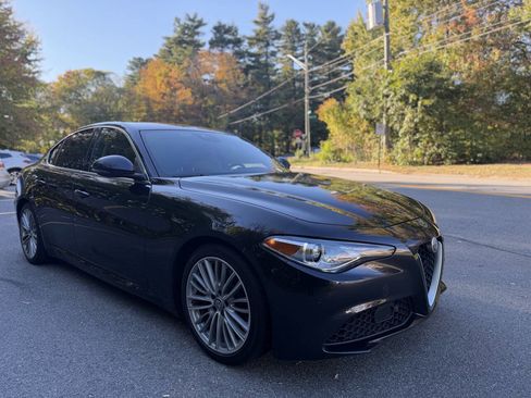 Used 2017 Alfa Romeo Giulia Ti w/ TI Lusso Light Wood Package image 12