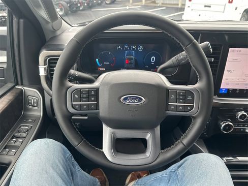 New 2026 Ford F250 Lariat w/ Black Appearance Package image 20