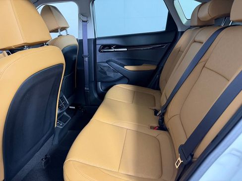 Used 2025 Kia Seltos EX w/ EX Sunroof Package image 26