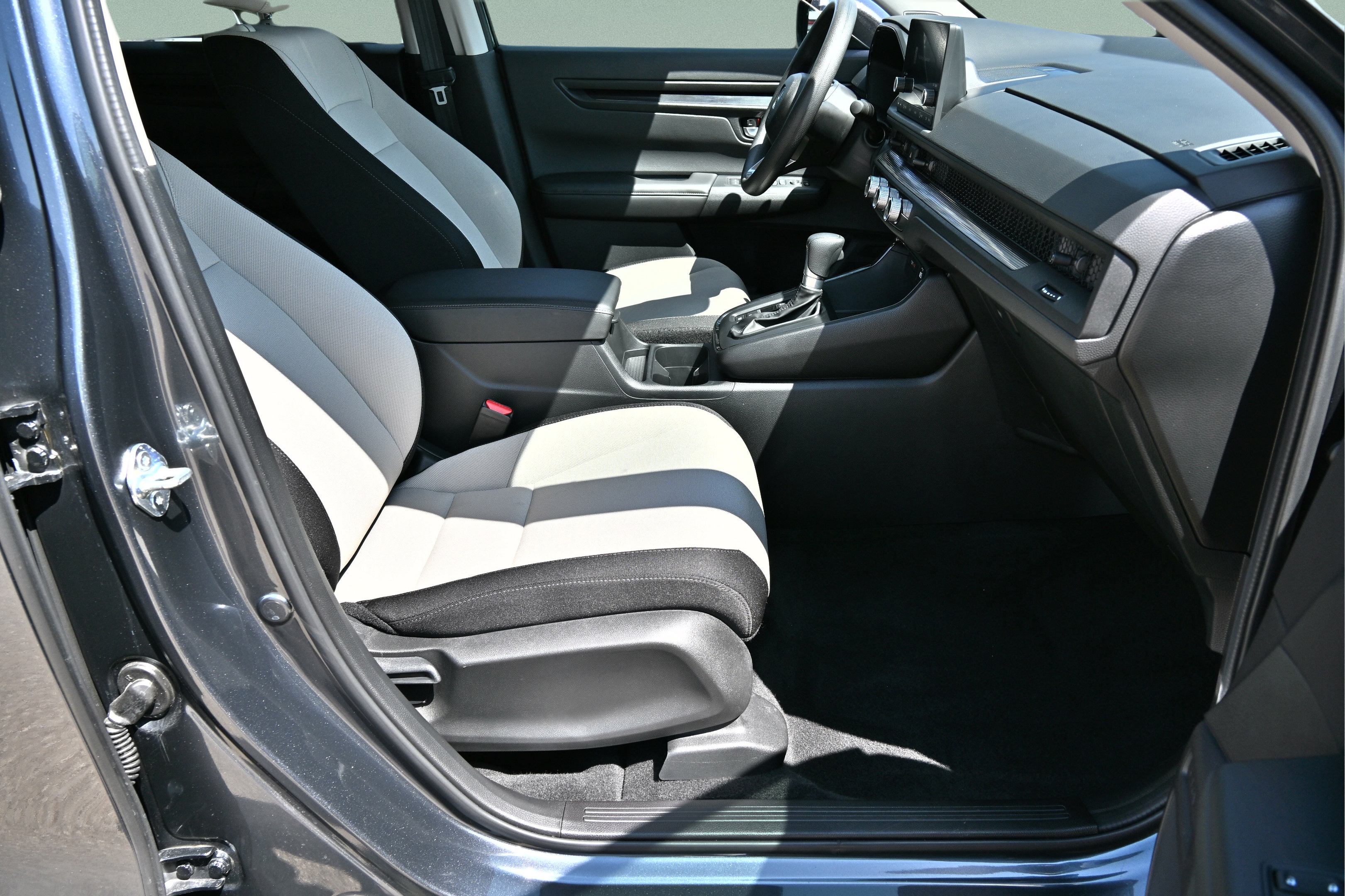 Certified 2025 Honda CR-V EX image 14