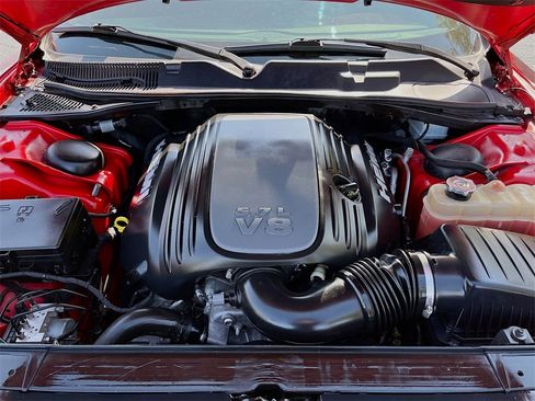 Used 2021 Dodge Challenger R/T w/ Blacktop Package image 28