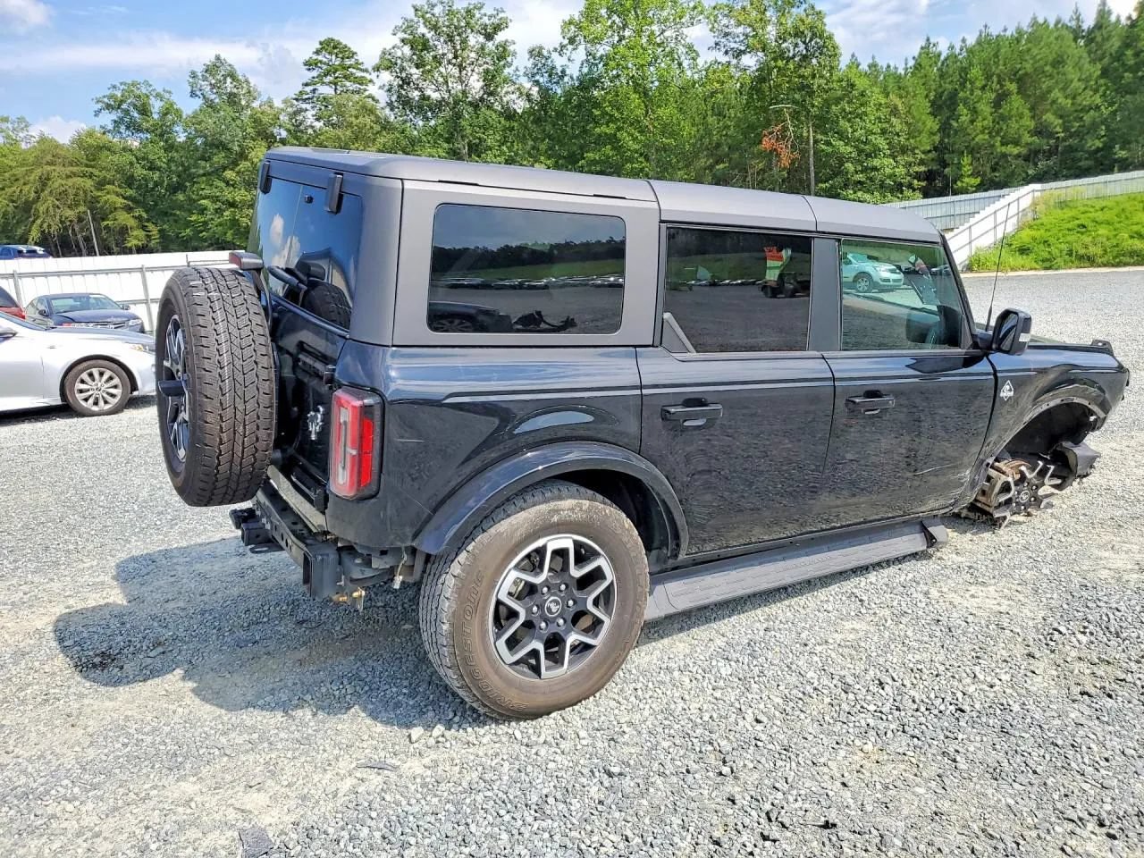 Used 2024 Ford Bronco Outer Banks AWD/4WD image 4