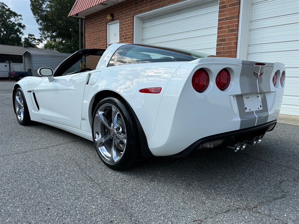 Used 2013 Chevrolet Corvette Grand Sport w/ 4LT Preferred Equipment Group RWD image 27