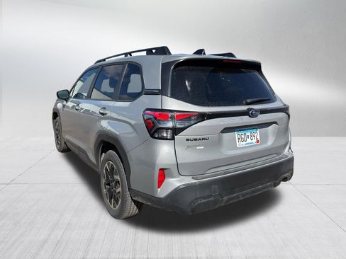 Used 2025 Subaru Forester Premium AWD/4WD image 11