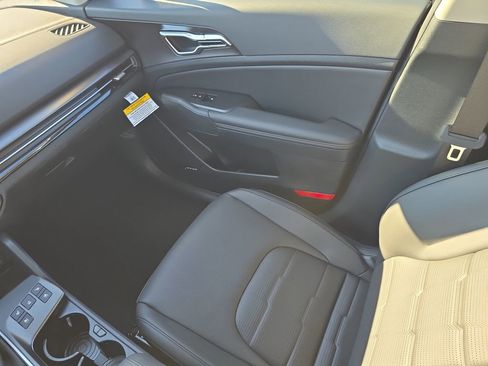 New 2026 Kia Sportage SX FWD image 18