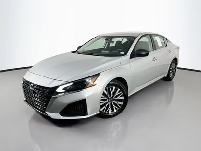 Used 2024 Nissan Altima 2.5 SV