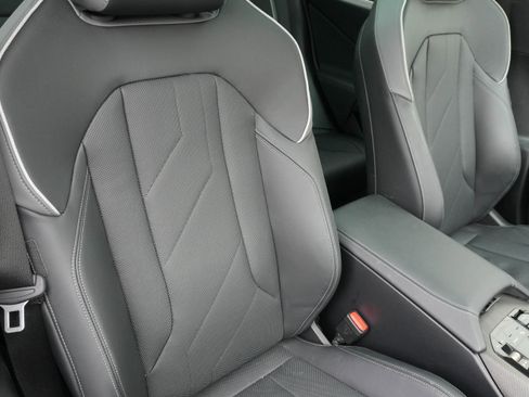 Used 2025 BMW X3 xDrive30i image 12