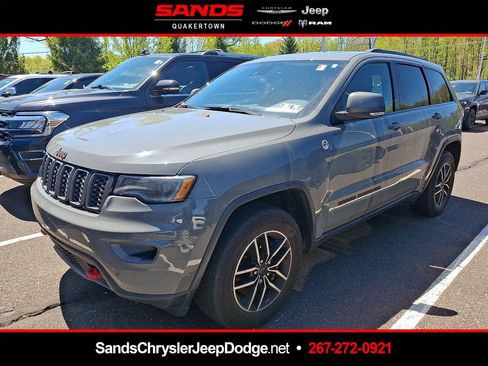 Used 2021 Jeep Grand Cherokee Trailhawk w/ Premium Lighting Group AWD/4WD image 1
