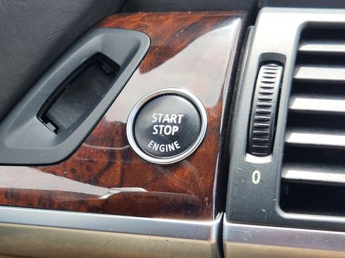 Used 2013 BMW X5 xDrive50i AWD/4WD image 33