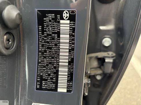 Used 2025 Toyota Corolla SE image 23