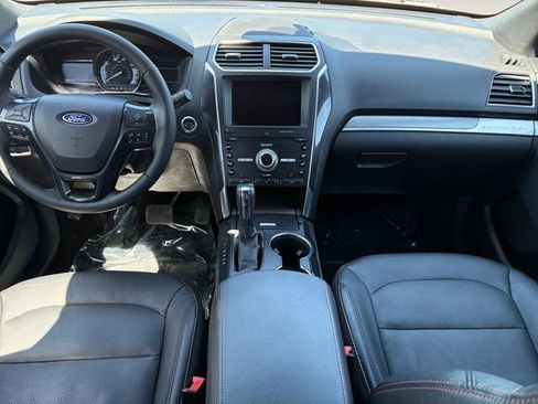 Used 2019 Ford Explorer Sport AWD/4WD image 10