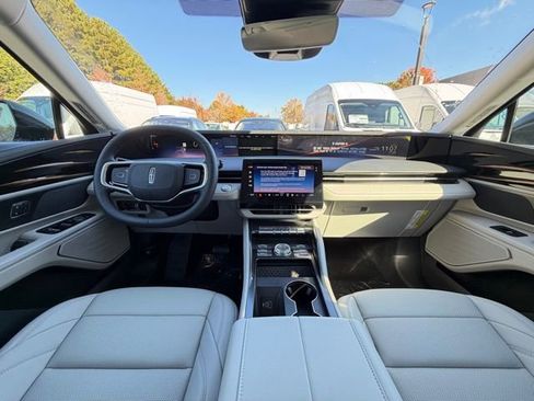 New 2026 Lincoln Nautilus Premier image 10