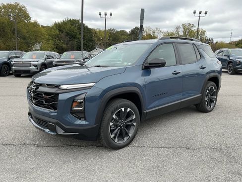 New 2026 Chevrolet Equinox RS w/ LPO, Floor Liner Package image 8