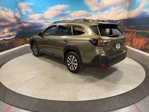 Used 2024 Subaru Outback Premium w/ Popular Package #1 AWD/4WD image 6