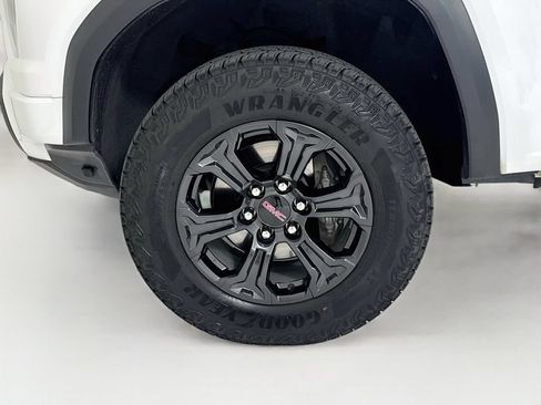 Used 2024 GMC Canyon Elevation w/ Convenience Package AWD/4WD image 30