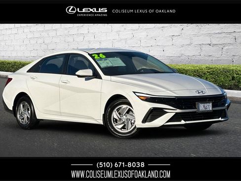 Used 2026 Hyundai Elantra SE image 1