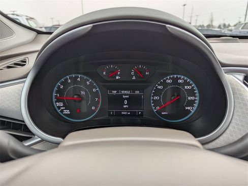 Used 2025 Chevrolet Malibu LT image 17