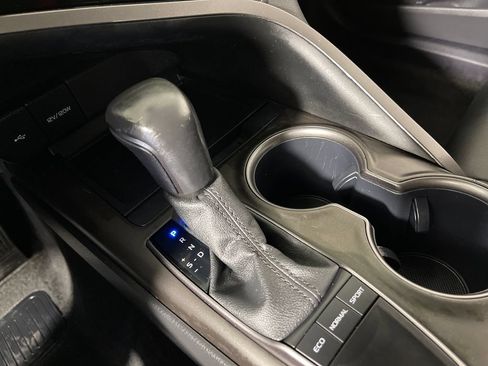 Certified 2023 Toyota Camry SE w/ Convenience Package FWD image 24