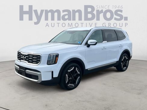 Certified 2023 Kia Telluride S image 8