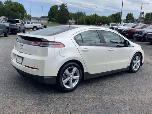 Used 2013 Chevrolet Volt Premium w/ Premium Trim Package FWD image 6