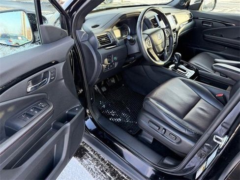 Used 2019 Honda Ridgeline Black Edition image 16