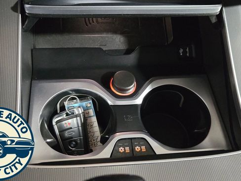 Used 2019 BMW X5 xDrive50i w/ Off-Road Package image 19