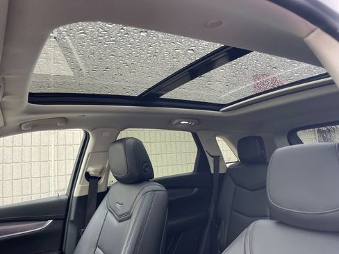 Used 2019 Cadillac XT5 Premium Luxury FWD image 15