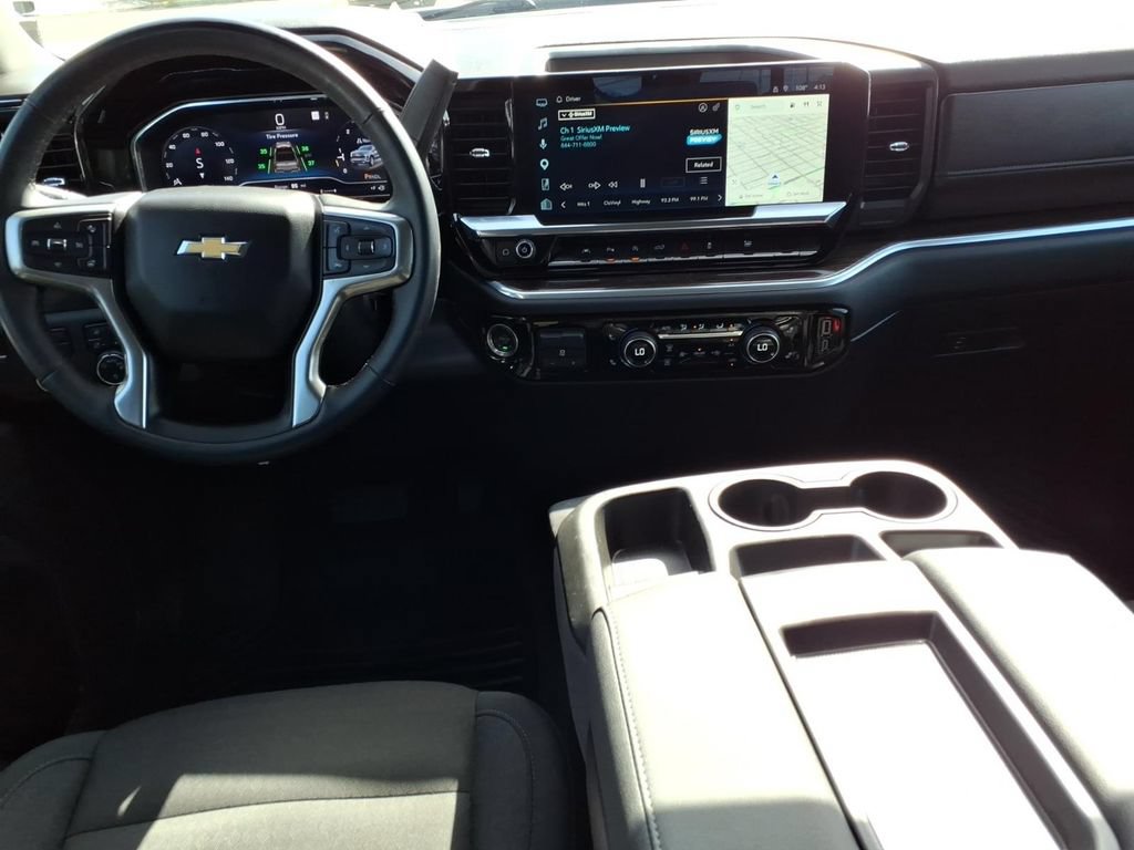 Used 2025 Chevrolet Silverado 1500 LT w/ Safety Package AWD/4WD image 14