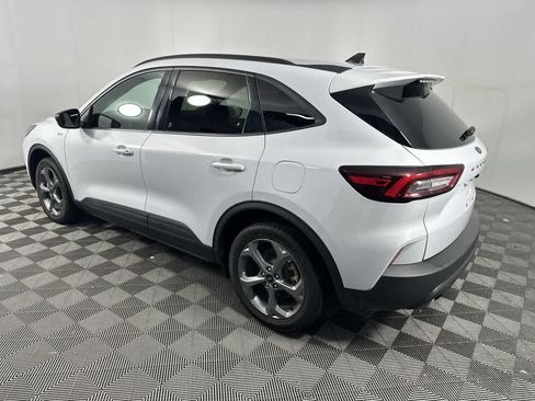 Used 2025 Ford Escape ST-Line FWD image 15