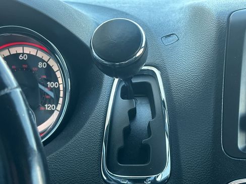 Used 2019 Dodge Grand Caravan GT FWD image 24