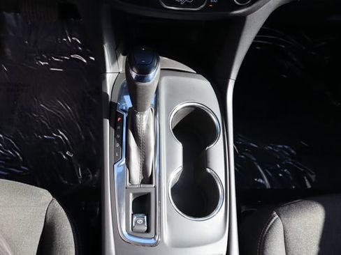 Used 2020 Chevrolet Equinox LT image 32