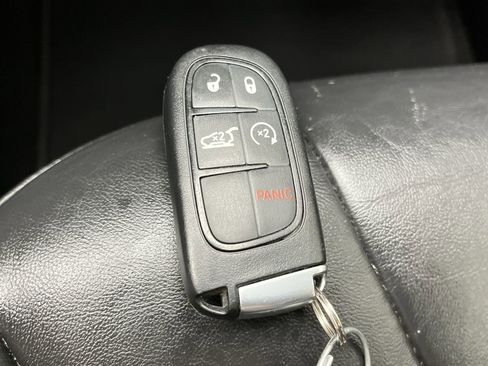 Used 2018 Jeep Cherokee Limited AWD/4WD image 24