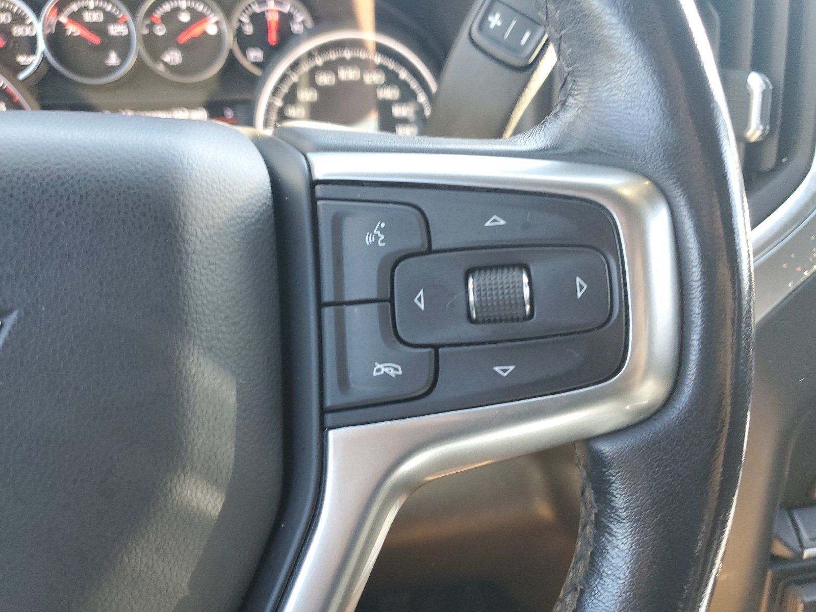 Used 2021 Chevrolet Silverado 1500 RST w/ Z71 Off-Road Package AWD/4WD image 22