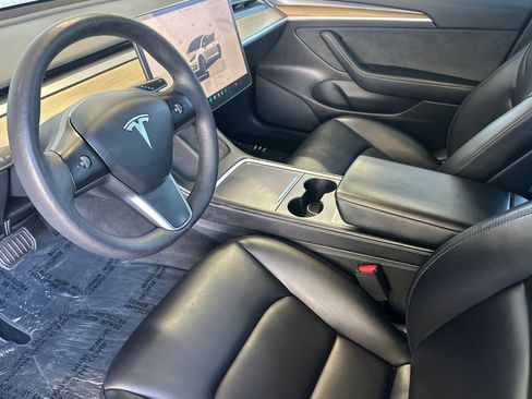 Used 2022 Tesla Model 3 Long Range AWD/4WD image 9