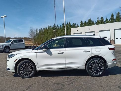 Used 2022 Lincoln Corsair Reserve w/ Equipment Group 201A AWD/4WD image 25
