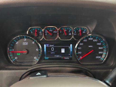 Used 2018 Chevrolet Tahoe LT w/ LT Signature Package AWD/4WD image 45