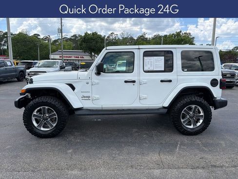 Used 2019 Jeep Wrangler Unlimited Sahara AWD/4WD image 2
