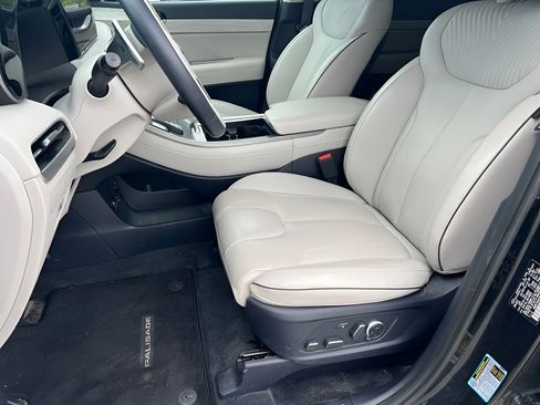 Certified 2024 Hyundai Palisade Calligraphy AWD/4WD image 15