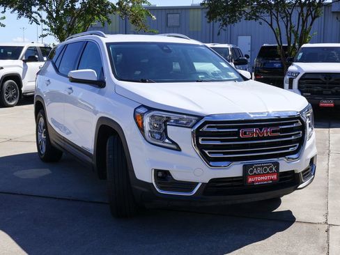 Used 2024 GMC Terrain SLT image 22