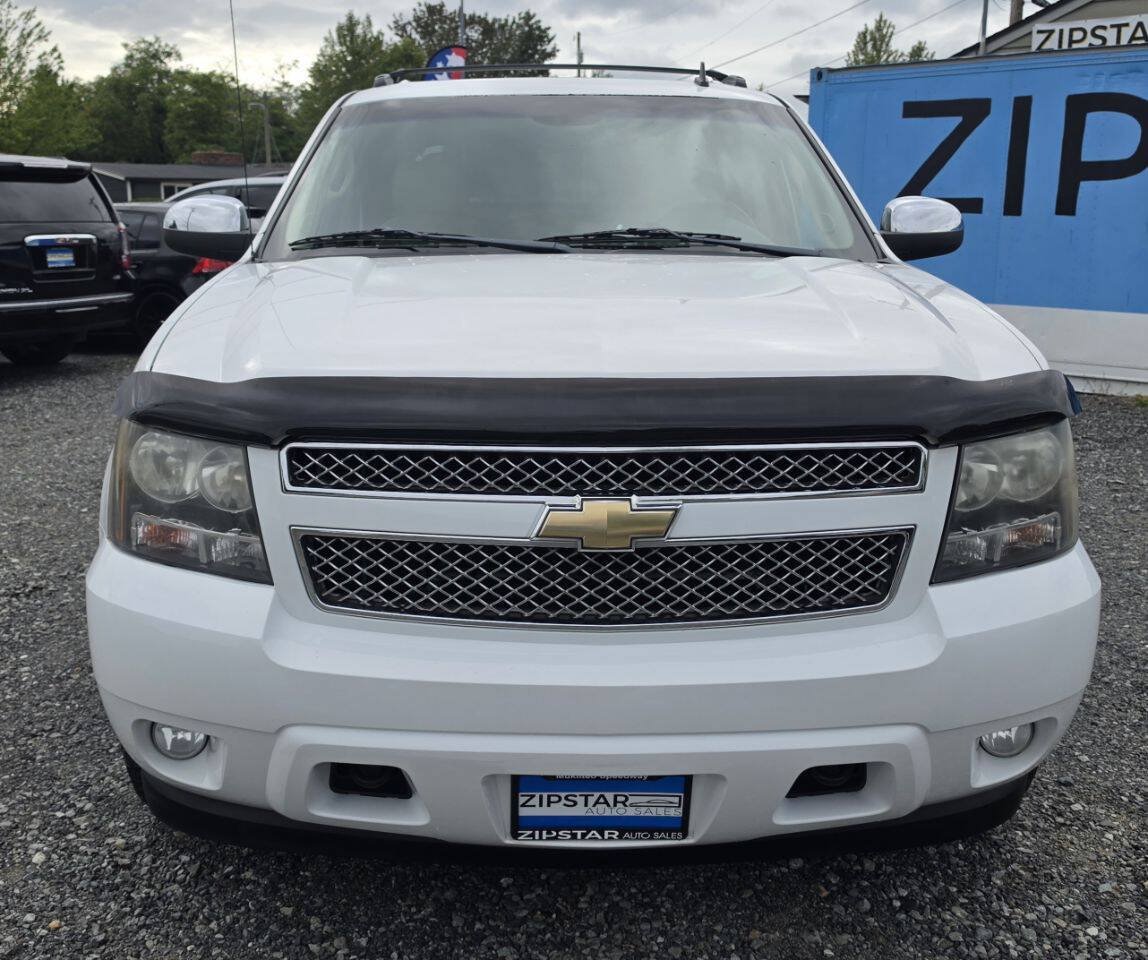 Used 2011 Chevrolet Avalanche LTZ AWD/4WD image 2