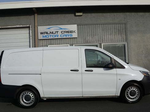 Used 2020 Mercedes-Benz Metris image 20