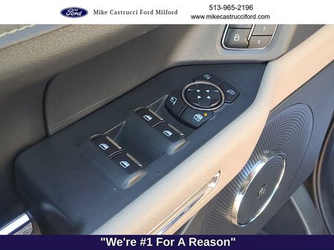 Used 2024 Ford Expedition Limited image 20