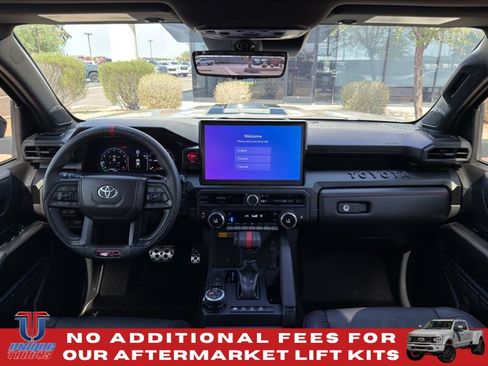 Used 2025 Toyota Tacoma TRD Pro AWD/4WD image 32