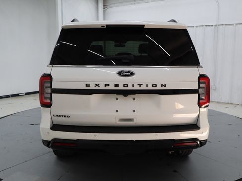 Used 2022 Ford Expedition Limited AWD/4WD image 4