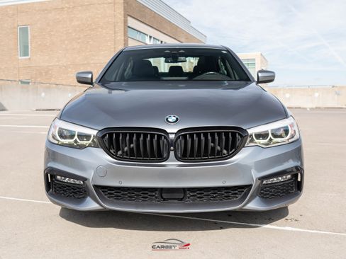 Used 2018 BMW 540i w/ M Sport Package image 2