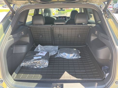 New 2026 Volkswagen Tiguan SE R-Line FWD image 23
