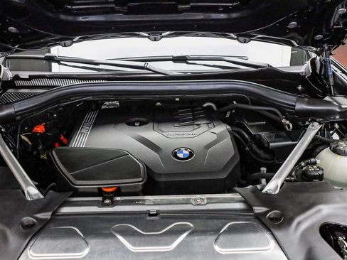 Used 2025 BMW X4 xDrive30i w/ Premium Package image 29