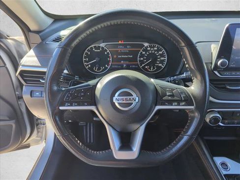 Used 2022 Nissan Altima 2.5 SR image 15