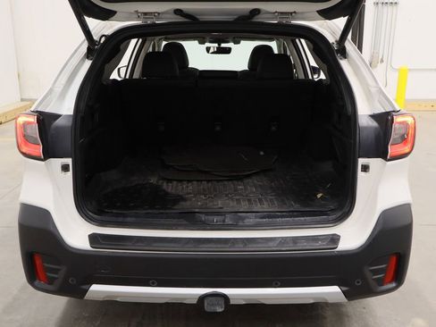 Used 2022 Subaru Outback Limited XT image 16